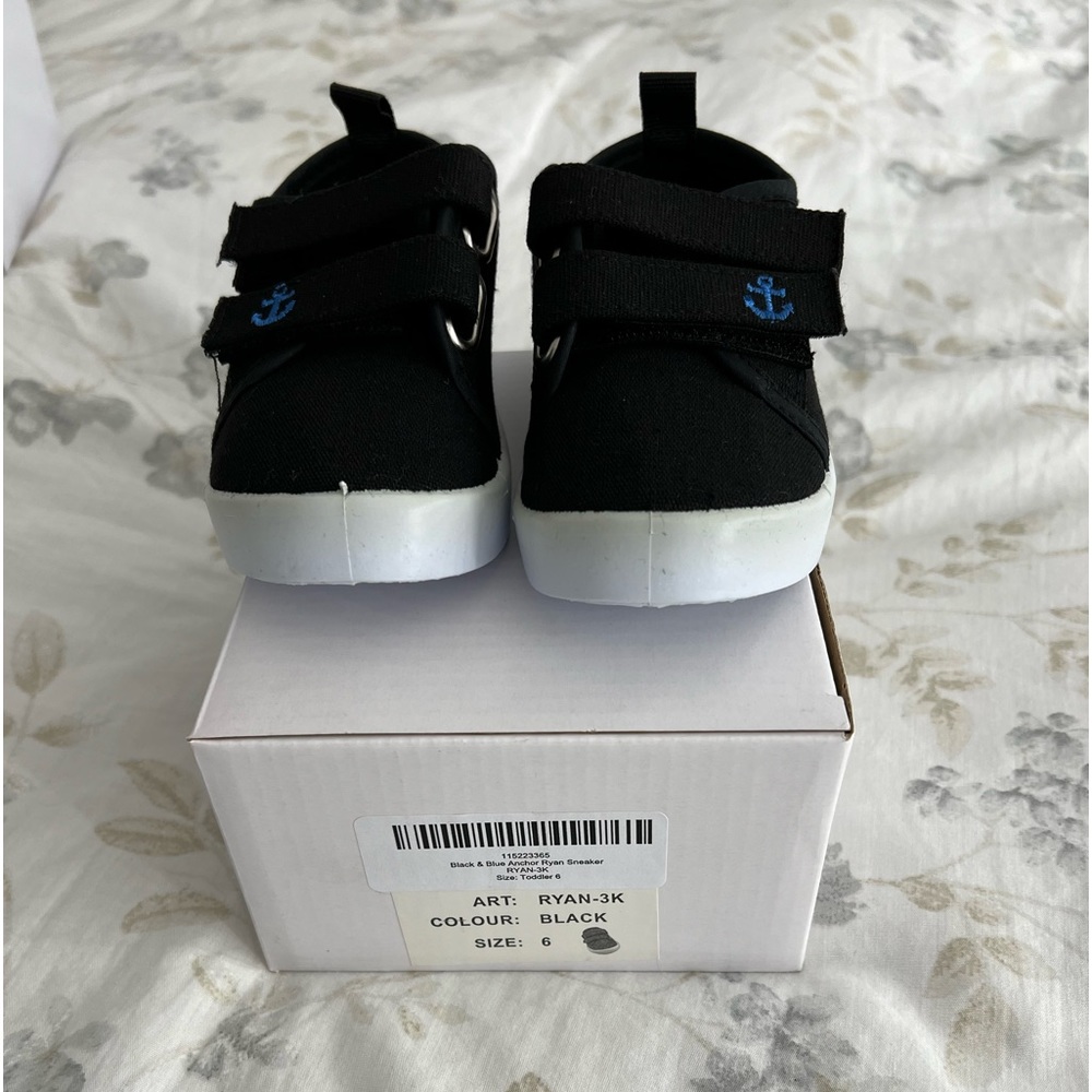 Toddler shoes